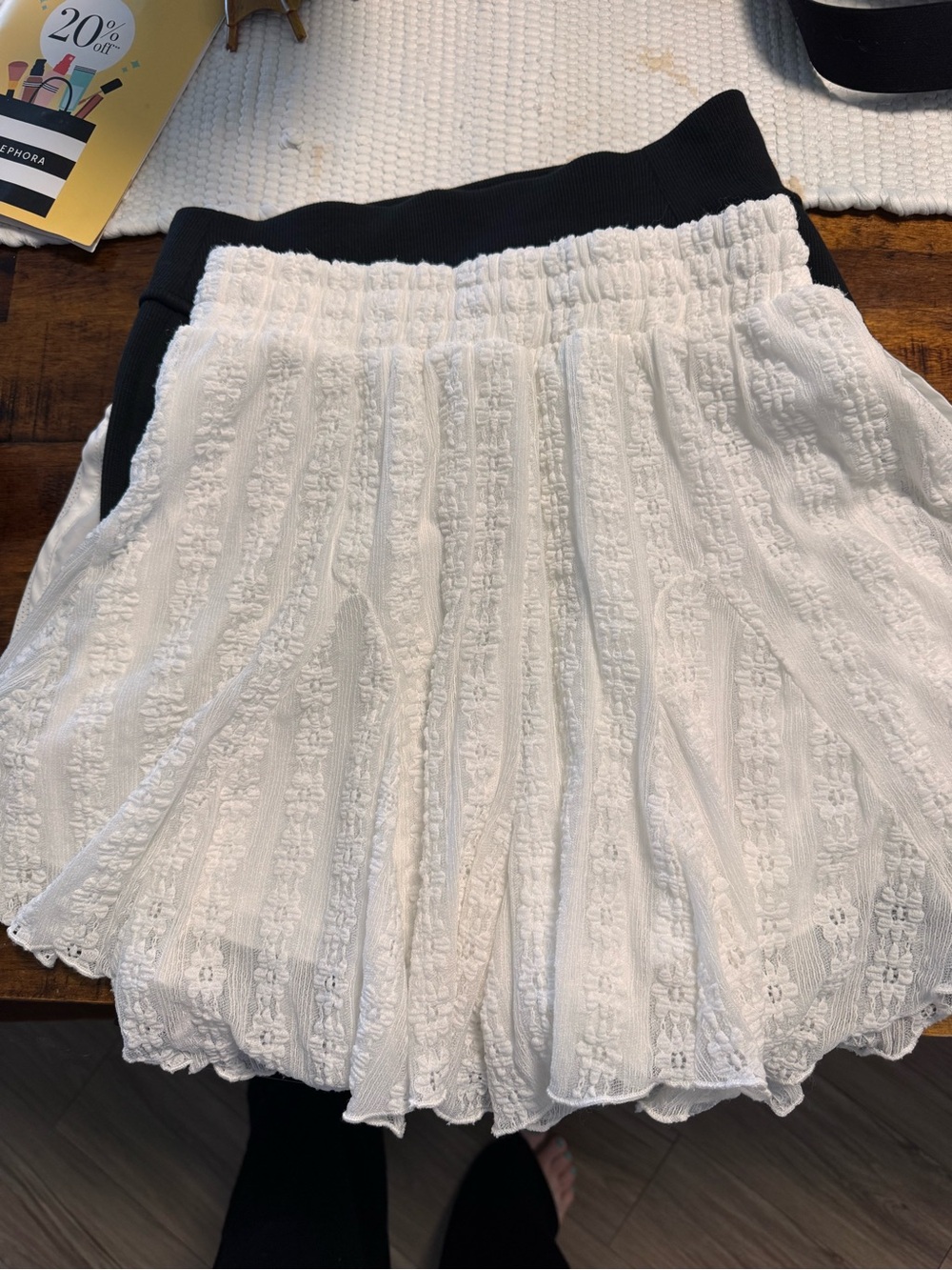Women's White Lace Tiered Skirt - Brand Unspecified